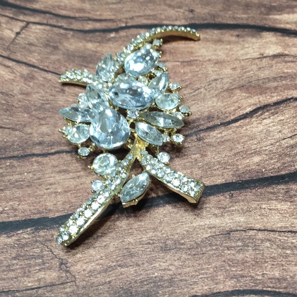 Statement Brooch silver stones,gold tone metal NEW - Picture 6 of 15